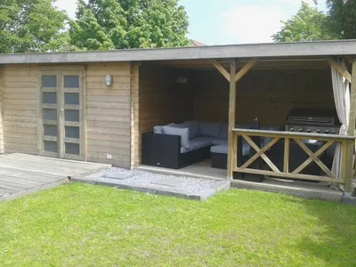 Overkapping met opbergruimte
